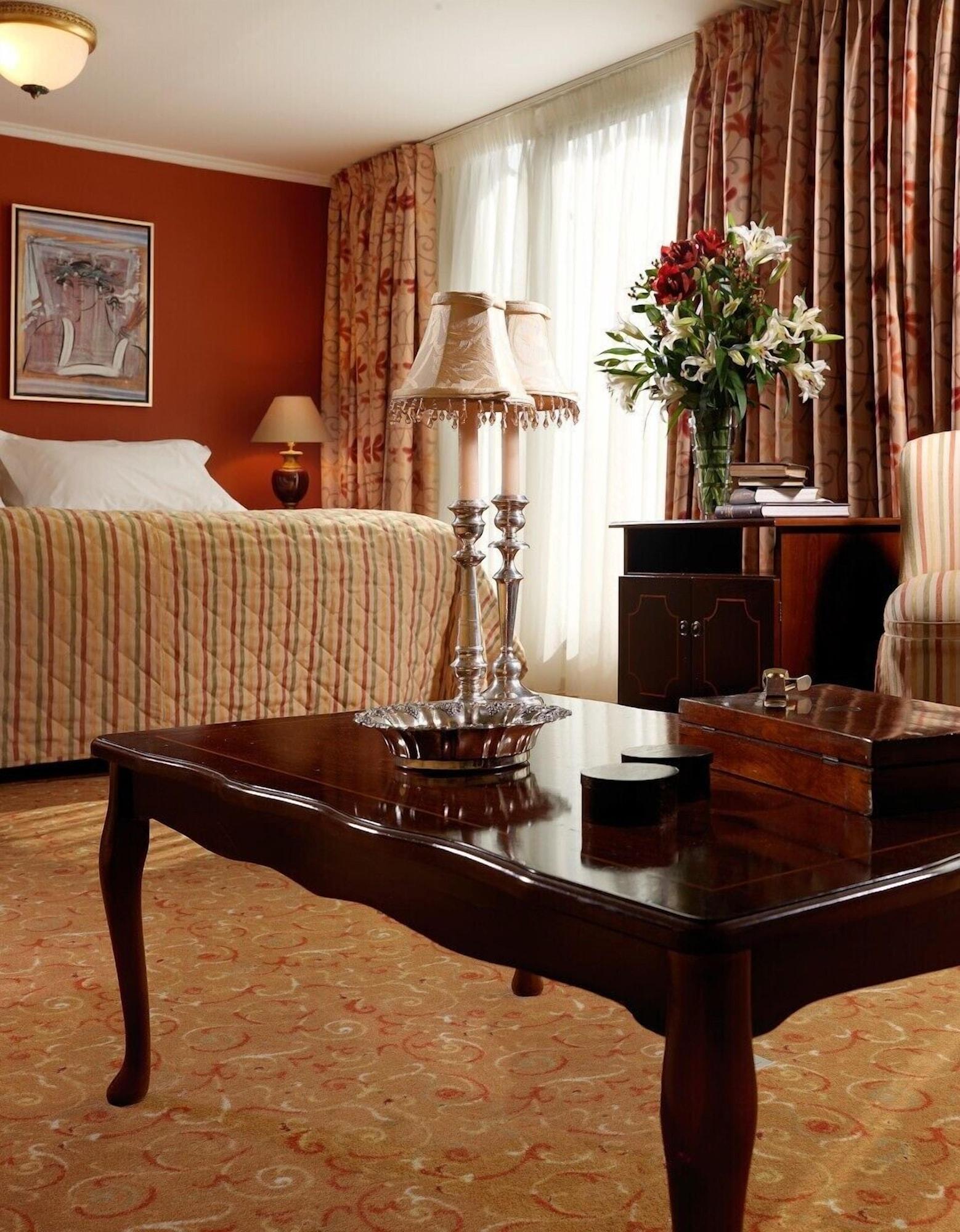 Hotel Titania