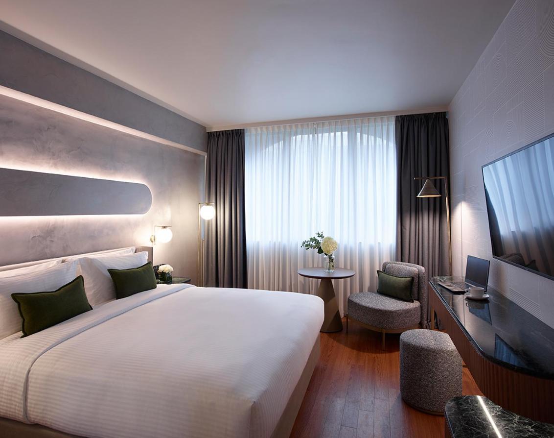 Titania 4* Atenas