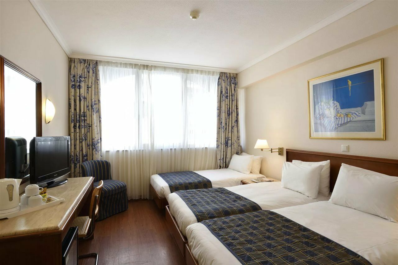Hotel Titania