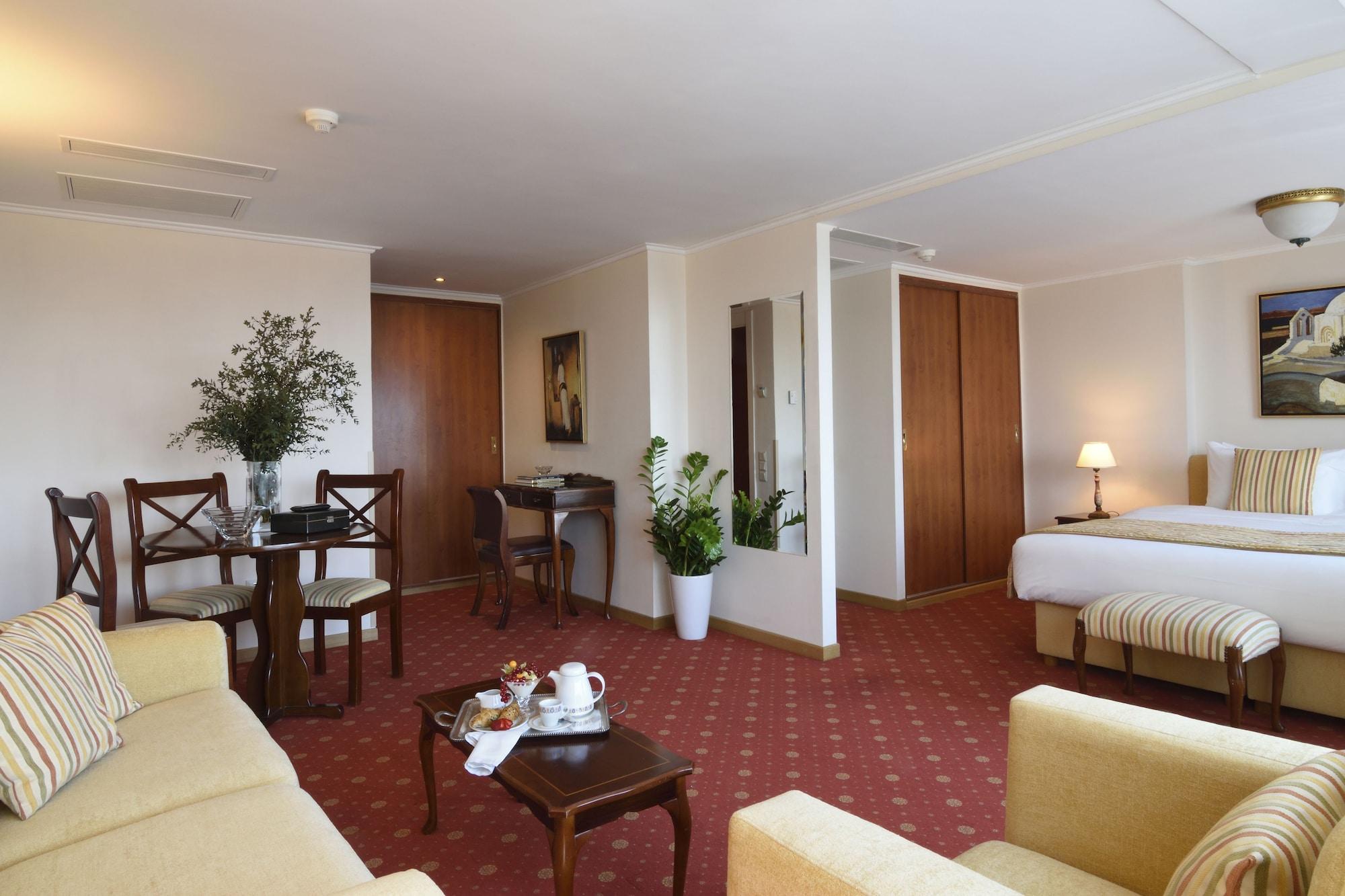Titania Hotel 4*