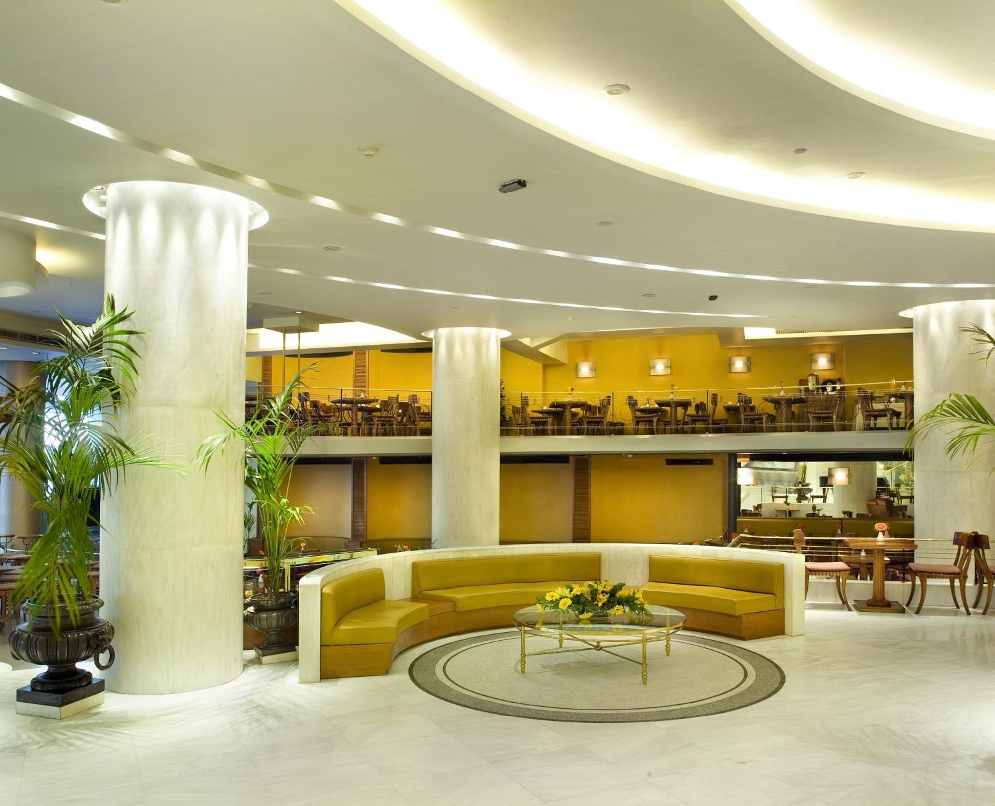 Hotel Titania 4*