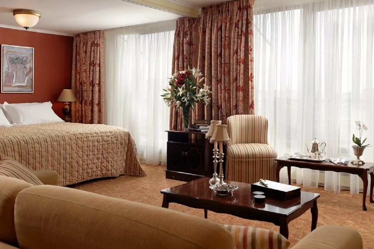 Hotel Titania